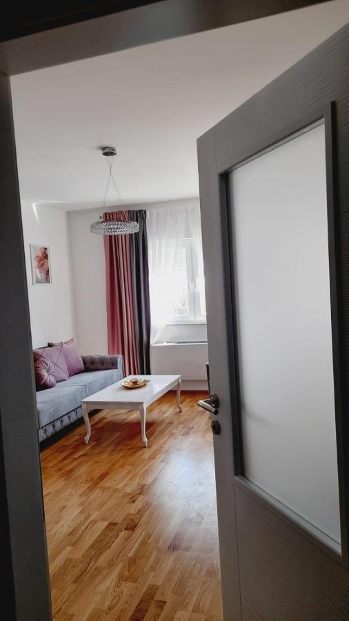 Skyline Apartment Bijeljina Esterno foto