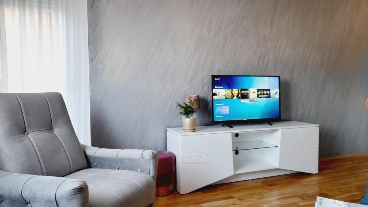 Skyline Apartment Bijeljina Esterno foto